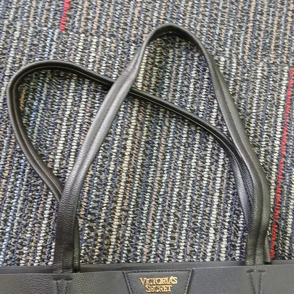 New Victoria Secret black leather fringe tote bag - Picture 8 of 10